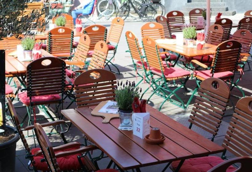 Отель Winzerhäuschen Am Brunnen