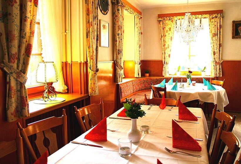 酒店 Zum Goldenen Rössle