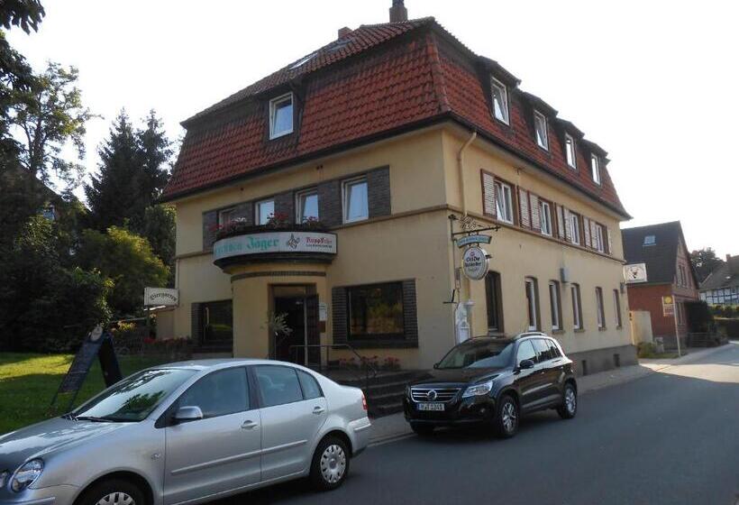 هتل Zum Grünen Jäger