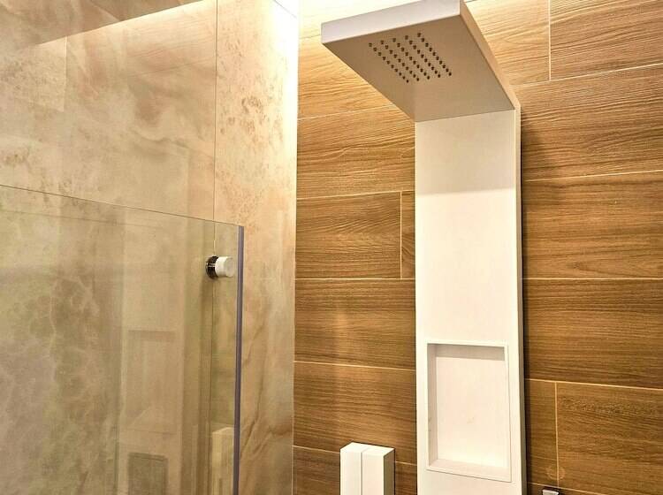 تختخواب و صبحانه Astoria Supreme   Modern Boutique Suites