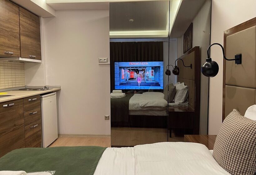 Elegance Suites