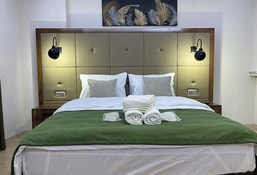 Elegance Suites