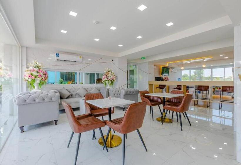 旅馆 Sananwan Hometel