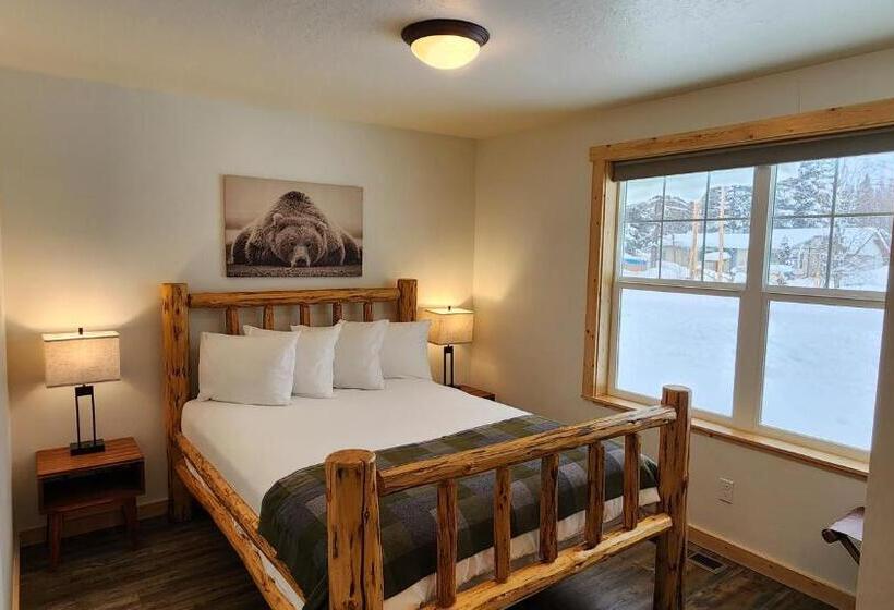 モーテル Beargrass Lodging & Rv Resort