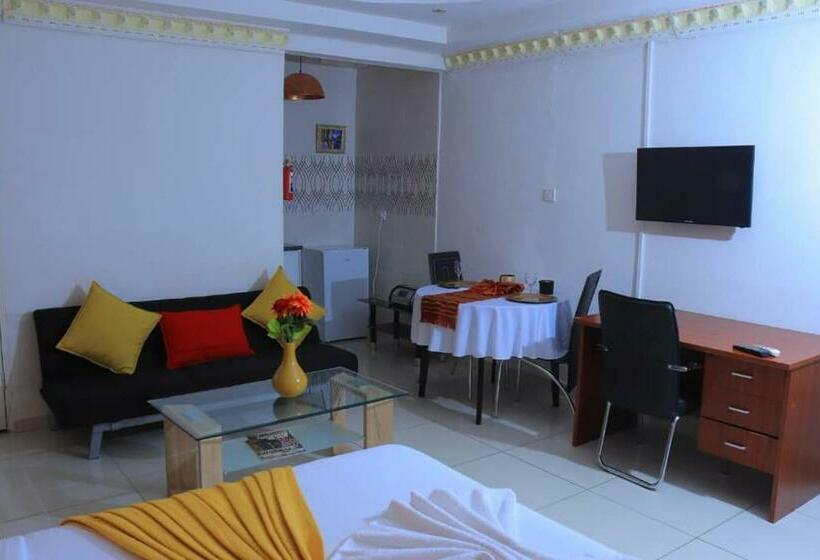 Bed and Breakfast Eagles Fountain Self Catering Apartment en Gaborone