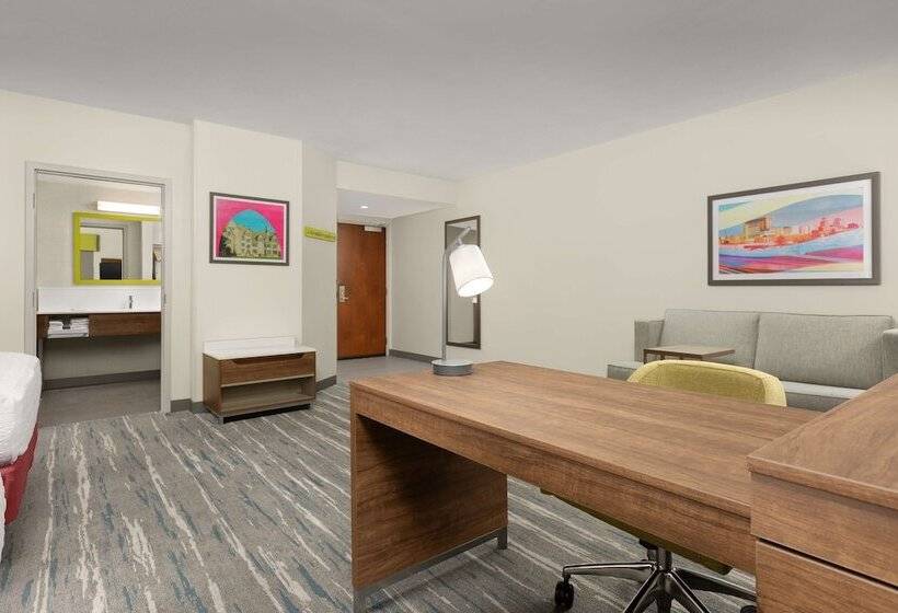 هتل Hampton Inn & Suites Durham University Medical Center