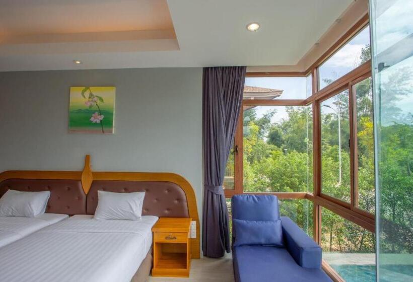 هتل Nakaburi Sanctuary Resort&spa
