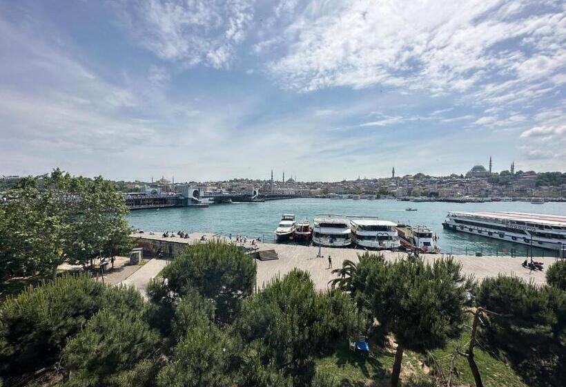 هتل Baracuda Karakoy