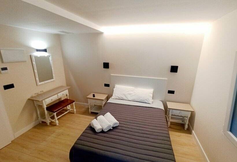 پانسیون Bahia Rooms Cantabria 3000