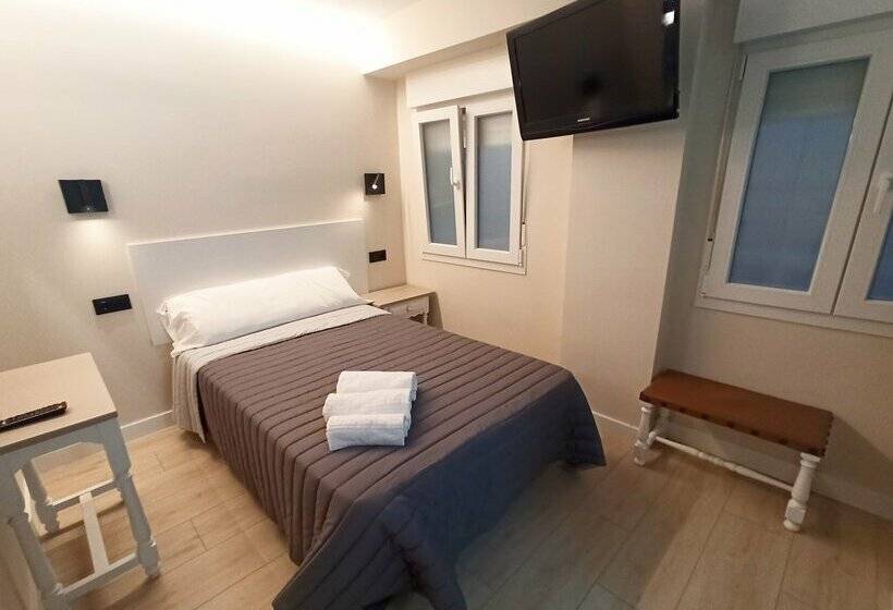 پانسیون Bahia Rooms Cantabria 3000