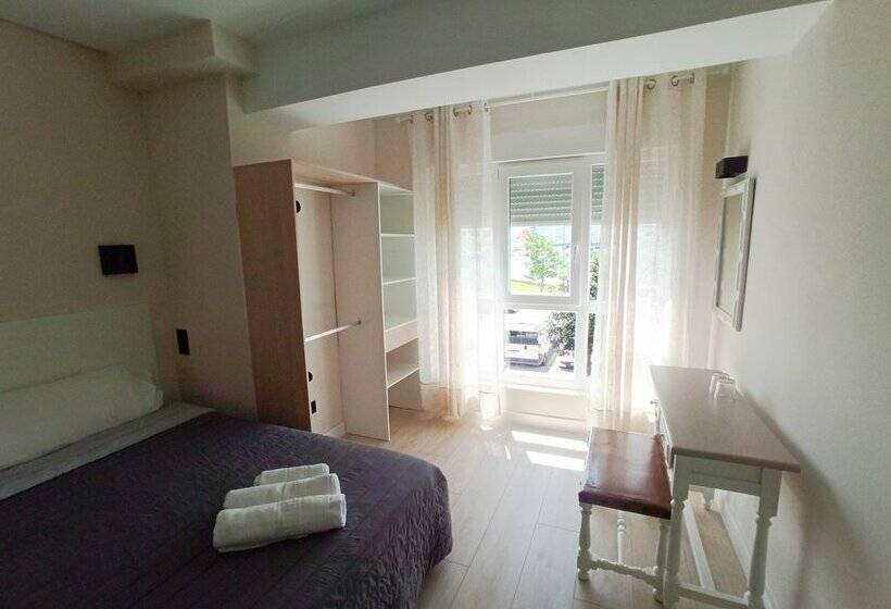 پانسیون Bahia Rooms Cantabria 3000