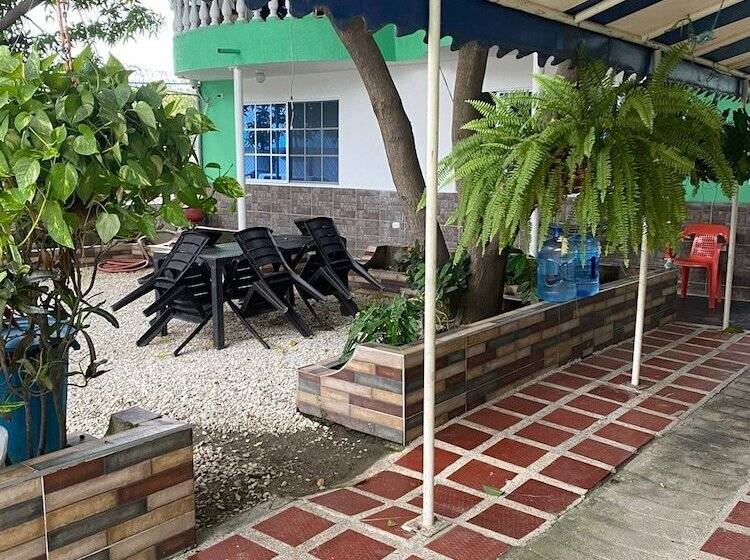 پانسیون Habitaciones Y Aptos Isabella