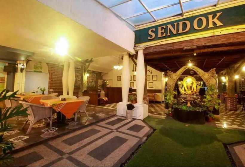 فندق Attara Heritage Senggigi
