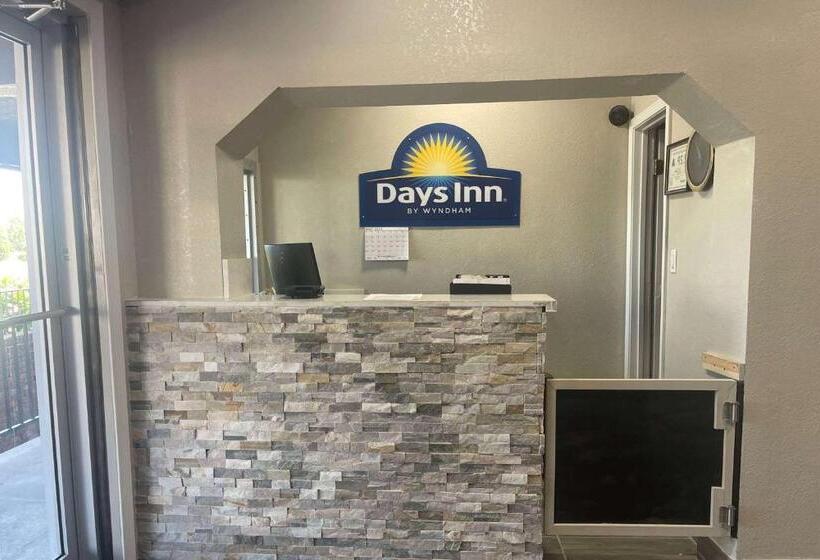 Отель Days Inn By Wyndham Salisbury, Nc