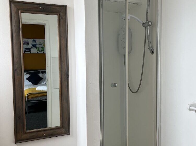 ホテル Elemental Surf Lodge