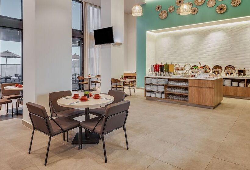هتل Fiesta Inn Mazatlán