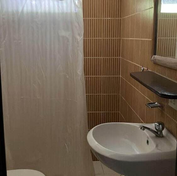 ホテル Puerto Galera Transient Guest Room