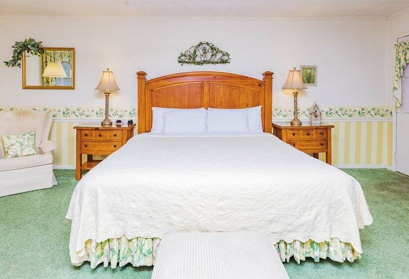 فندق صغير Azalea Garden Inn