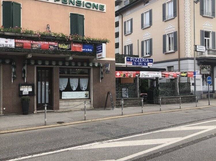 هتل La Santa