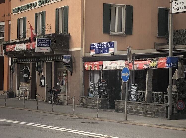 هتل La Santa