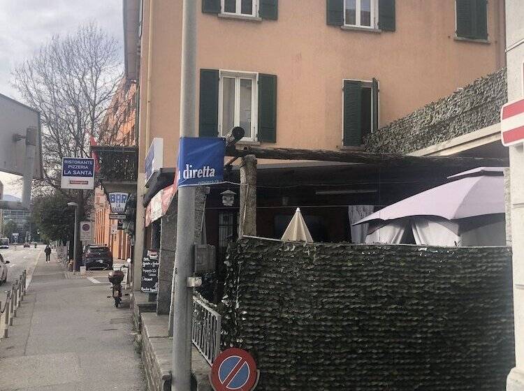 هتل La Santa