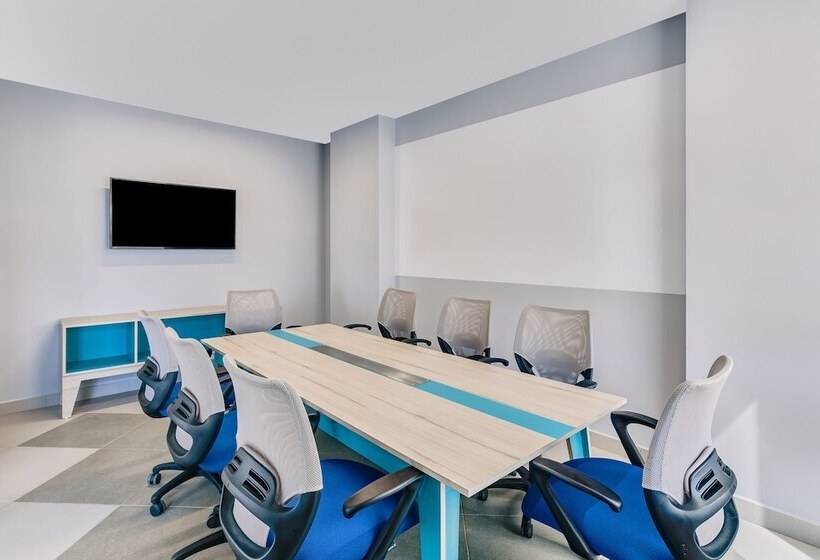 ホテル One Mazatlán