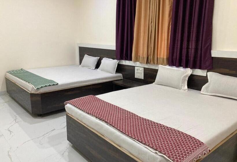 فندق Sai Viraj Palace