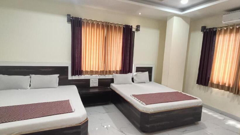 فندق Sai Viraj Palace