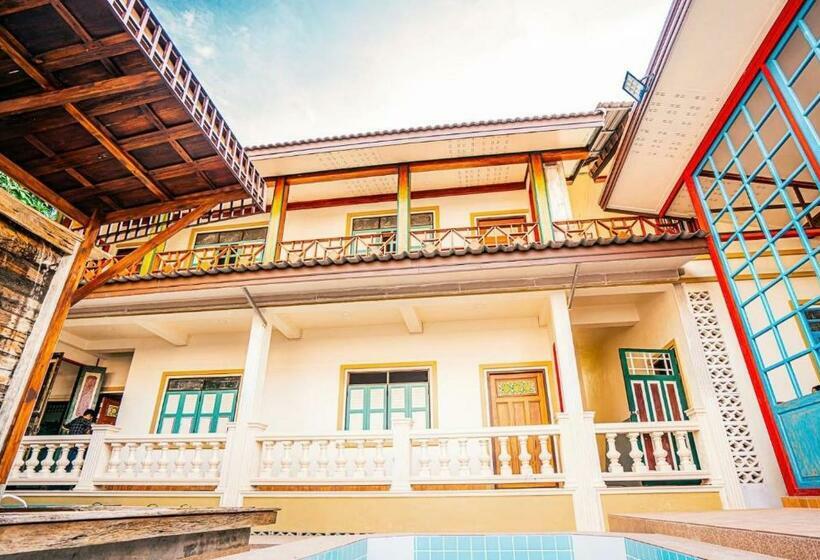 تختخواب و صبحانه Dream House Lodge