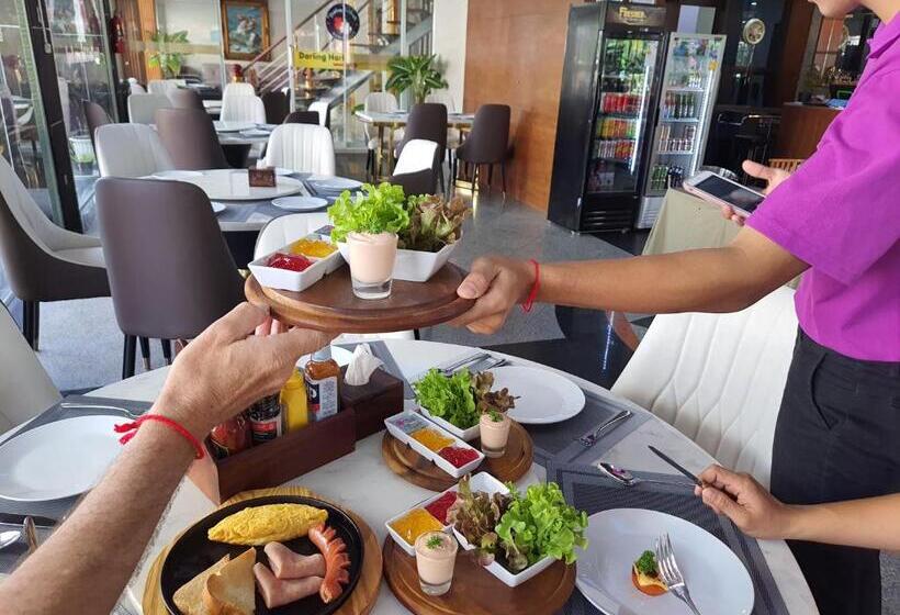 هتل Darling Harbour Residence   South Pattaya