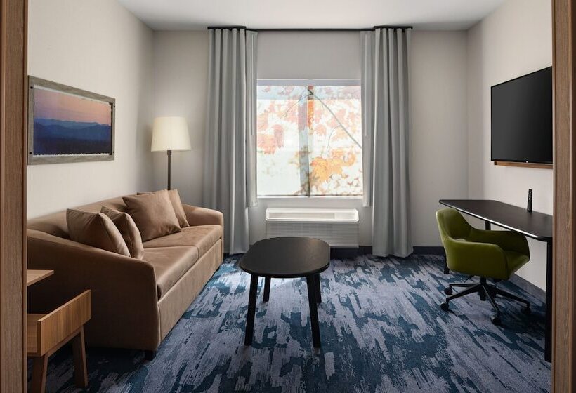 ホテル Fairfield By Marriott Inn & Suites Whitsett Greensboro East