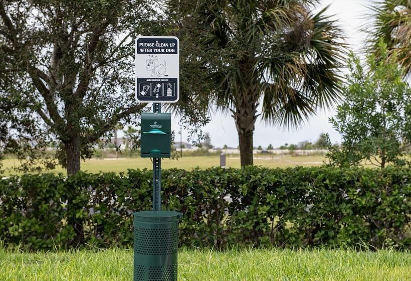 فندق Hampton Inn Orlando Southeast Nona