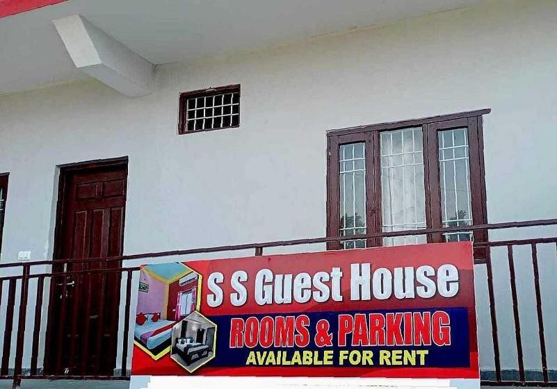 هتل Oyo 81211 Ss Guest House