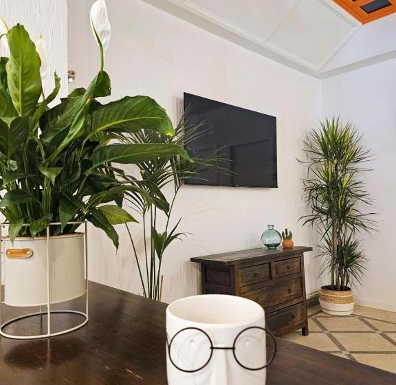 هاستل Arc House Granada