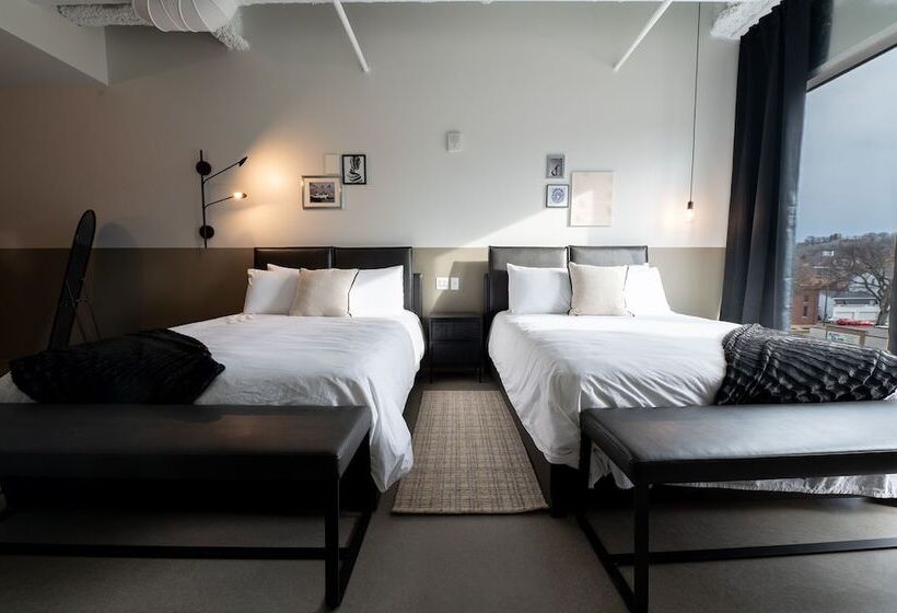 Отель Arch And Cable