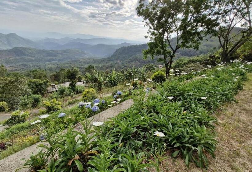 פנסיון O Neill S Cottage