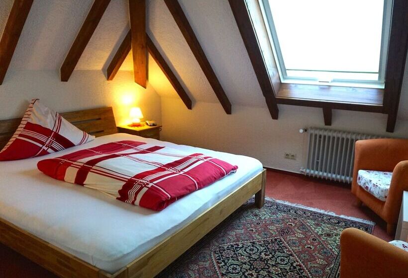 تختخواب و صبحانه Chalet Moos