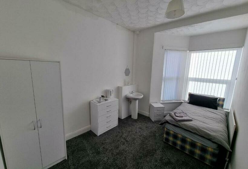 هتل کپسول 70 Southfield