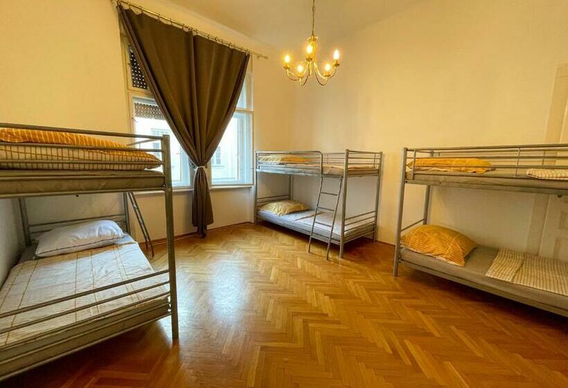 Centrum Hostel