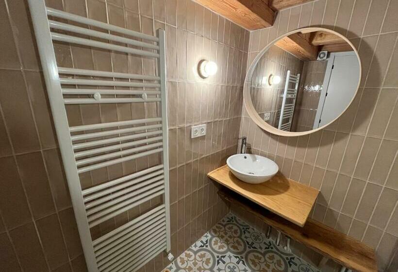 هاستل Paorra Baserria