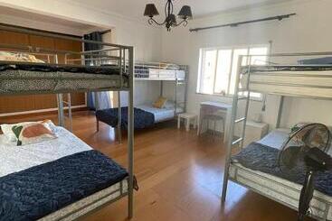 هاستل Wakeup Triplex House