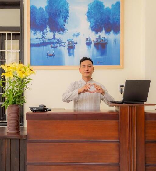 هتل Hoi An Heart Hostel Villa   Bespoke