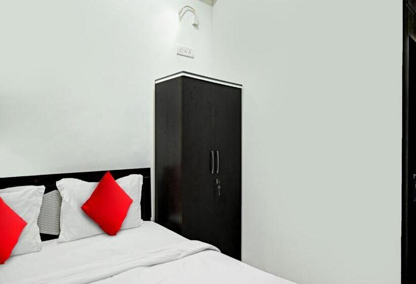 בית מלון כפרי Oyo Flagship 81208 Laxmi Guest House Jadavpur
