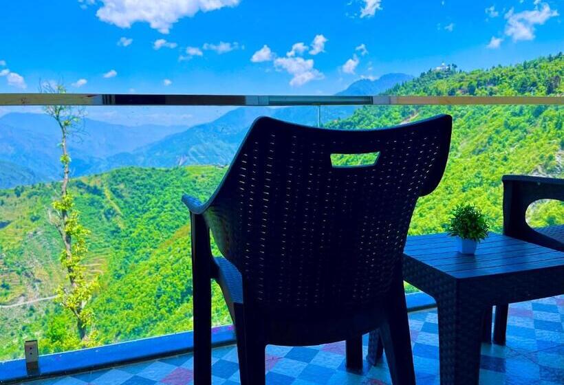 Отель Pinerock & Cafe, Mussoorie   Mountain View Luxury Rooms With Open Rooftop Cafe