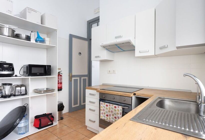 Wanderlust Hostel