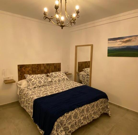 پانسیون Suites Benalup Centro