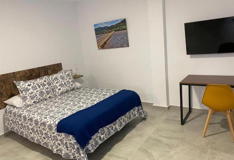 پانسیون Suites Benalup Centro