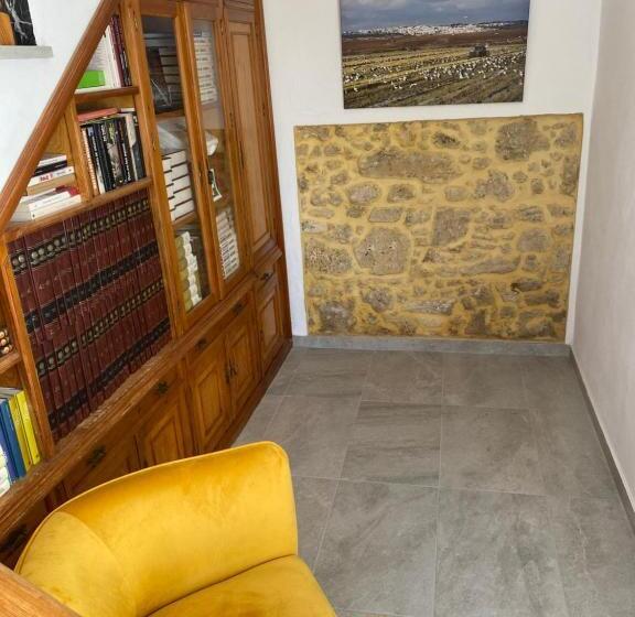 پانسیون Suites Benalup Centro