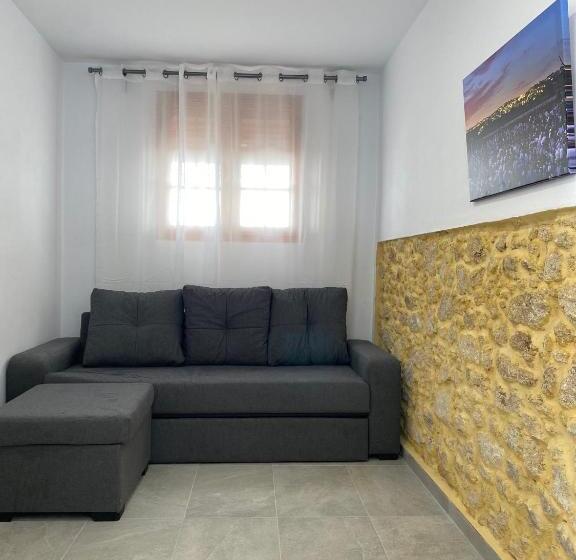 پانسیون Suites Benalup Centro