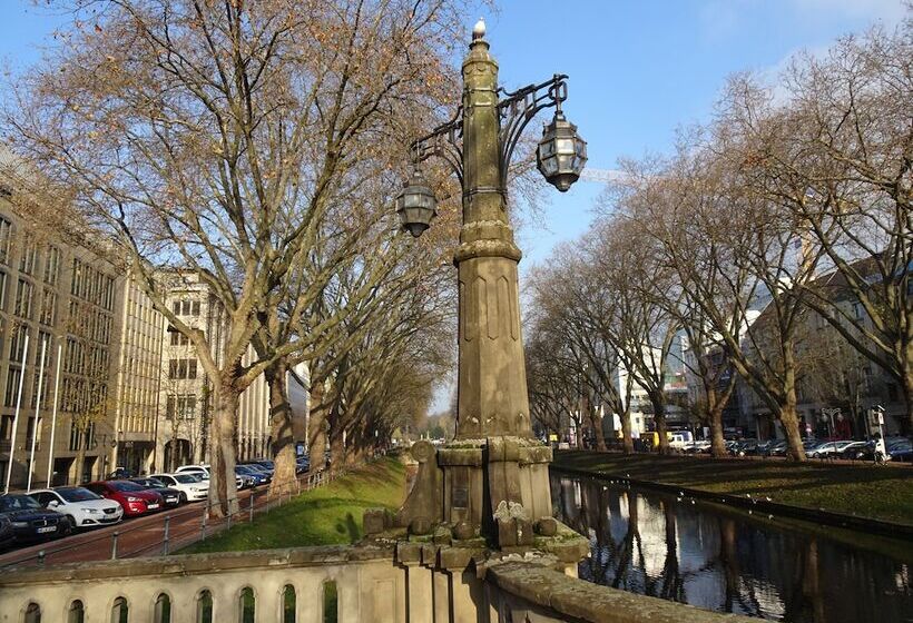 هتل Gastehaus Grupello